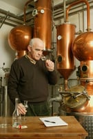 Brandy ORIA, Vittorio Capovilla, destilados toscanos, brandy artesanal, brandy premium, maestro destilador, ORIA Toscana, brandy 2026, brandy 2028, brandy exclusivo, brandy italiano